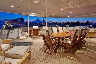 Motor yacht OHANA -  Bridge Deck Al Fresco Dining